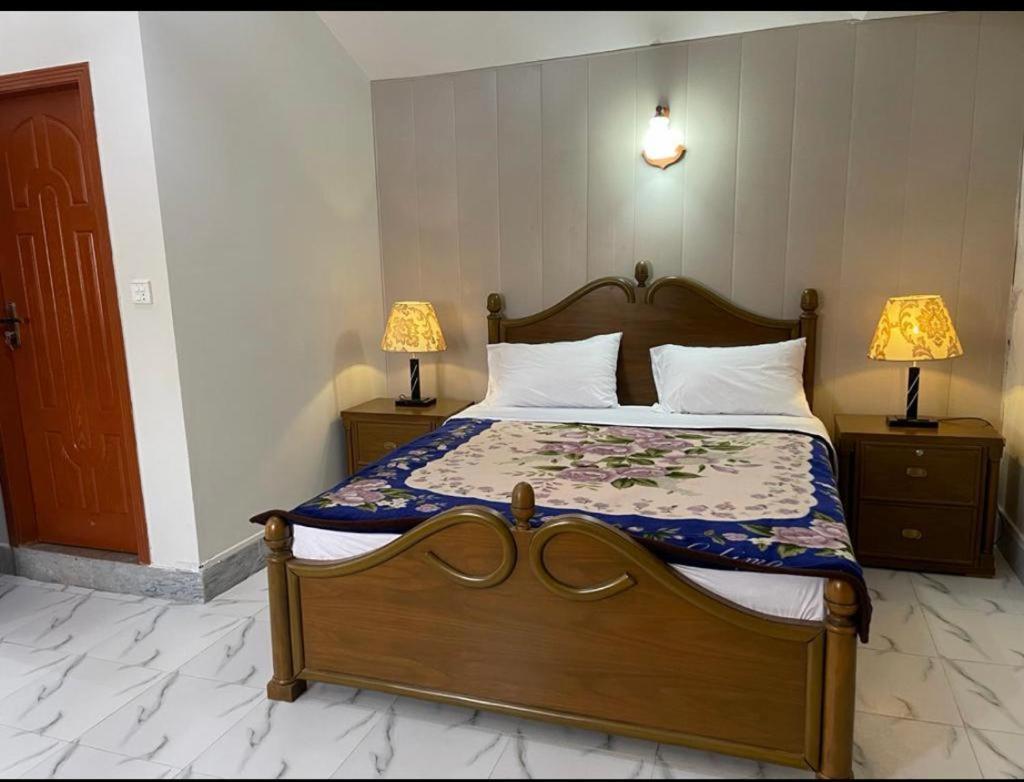 Marine Tower Apartment Rawalpindi Luaran gambar